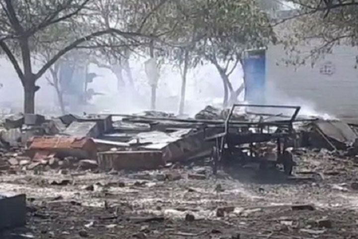 12 die in firecracker unit blast in Tamil Nadu