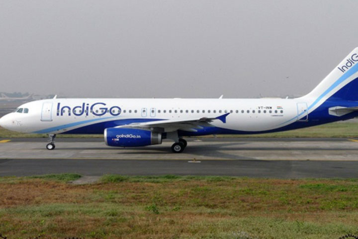 Indian flight makes emergency landing in Pakistan