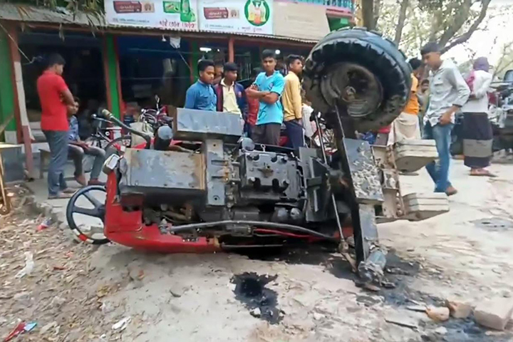 The driver was killed when he was crushed by the wheel of a tractor in Chuadanga