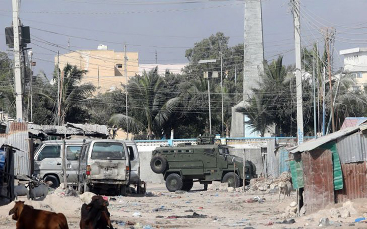 Suicide bomber kills 20 in Somalia