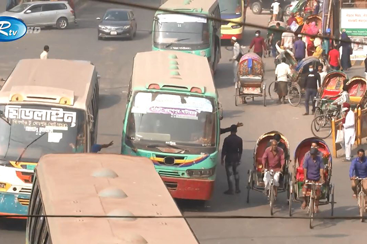 Traffic congestion is not decreasing as rickshaws are plying on the main roads