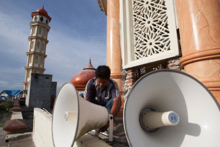 The Allahabad High Court has refused to quash an administrative order that banned the use of loudspeakers for ‘azaan’ at two mosques in Baddopur and Shahganj villages of Jaunpur district in Uttar Pradesh.