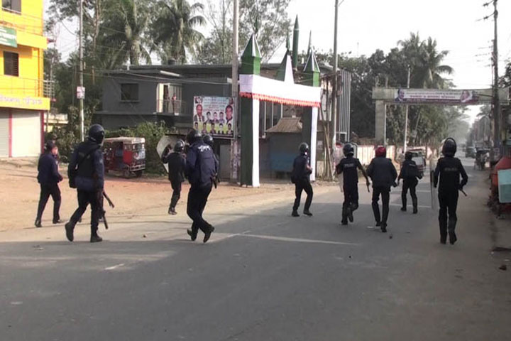 Police clash with BNP in Habiganj, 20 injured