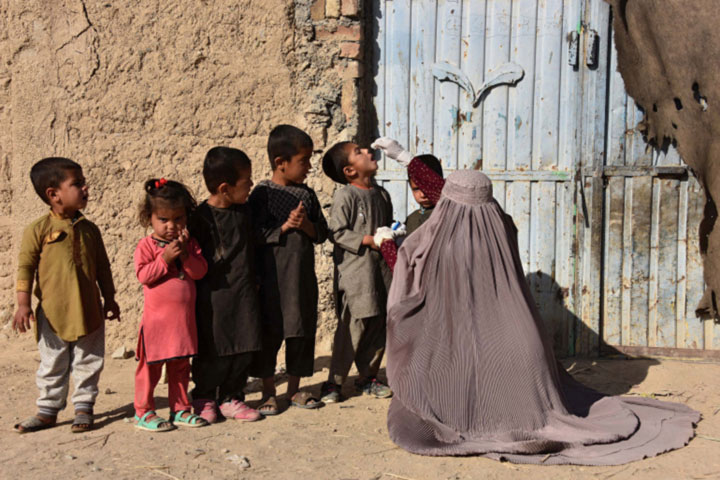 Female polio vaccination workers shot dead in Afghanistan