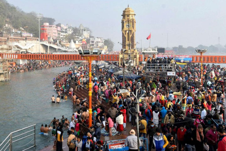 Mass religious festival goes ahead in India despite coronavirus fears