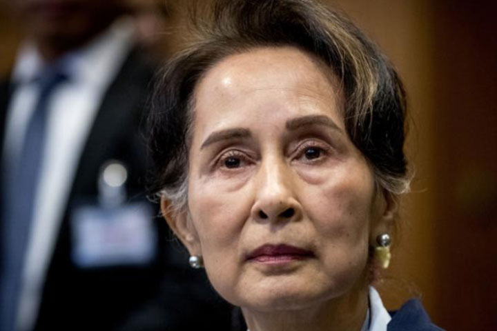 Myanmar's Aung San Suu Kyi charged with violating state secrets as wireless internet shutdown begins