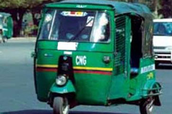 CNG driver killed in bus crash in the capital