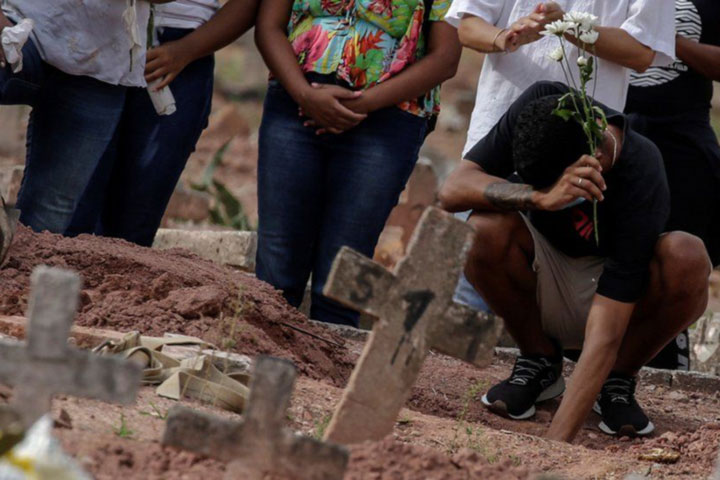 Brazil has more than 4,000 deaths in 24 hours for first time in Covid