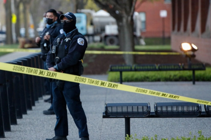 8 dead in shooting at FedEx site in US