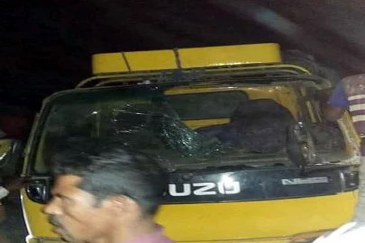 Kalabojhai truck overturned and killed 3