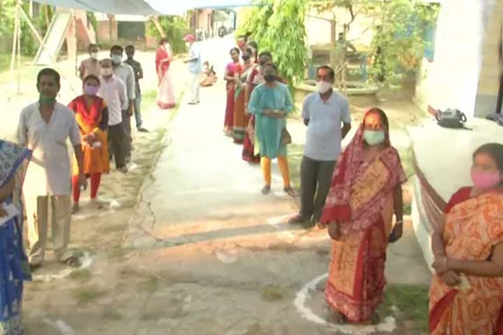 Polling started with high security in 35 assembly seats in WB Election