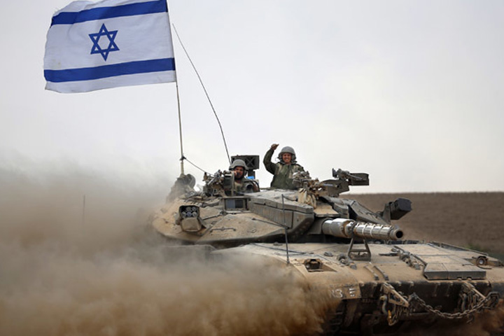 Israel tanks on the move heading to border with Gaza