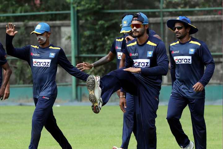 Sri Lanka national players,  refusing to sign new contract, rtv online