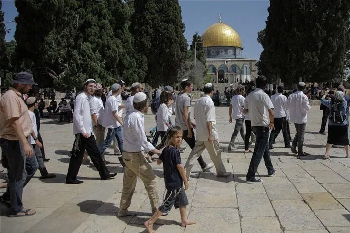 106 Israeli settlers storm Al-Aqsa Mosque in occupied Jerusalem