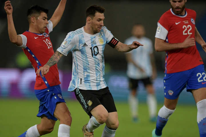 Argentina vs Chile, messi, free kick, rtv online