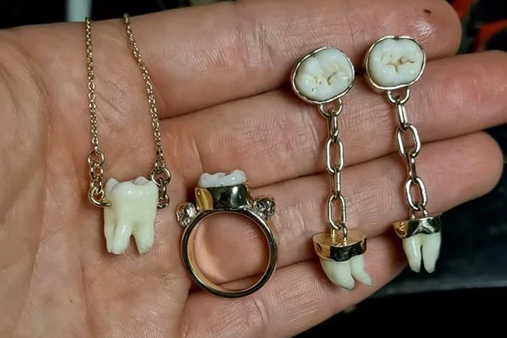 Woman makes jewellery from the teeth of dead loved ones