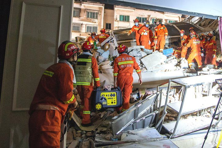 Hotel collapse in China's Suzhou kills 17