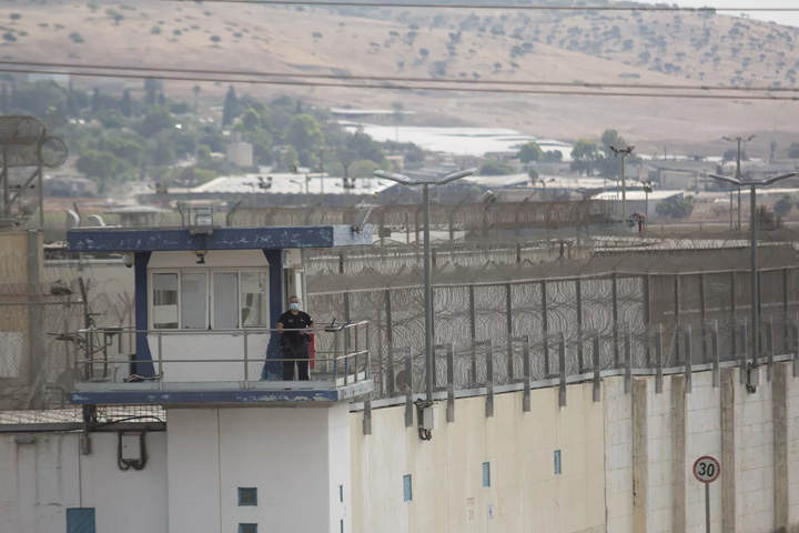 Two of six Palestinian prison escapees recaptured