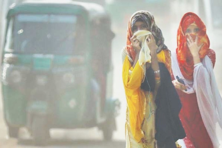 Air pollution in Dhaka is 80 percent at night and 40 percent during the day