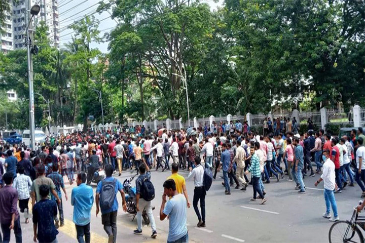 Chhatra League leader's case against more than 50 Chhatra Dal leaders and activists