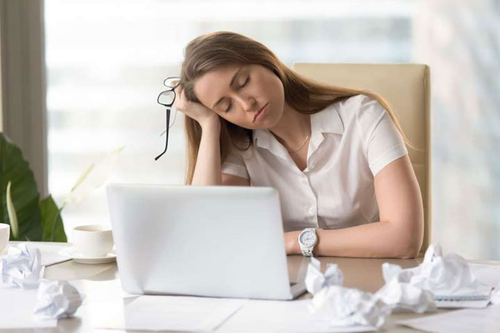 How does sleep affect brain performance?