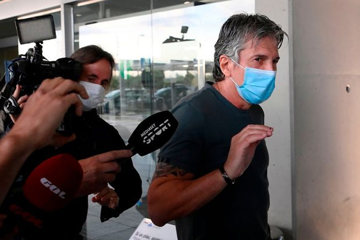 Messi’s father arrives in Barcelona to discuss son’s future