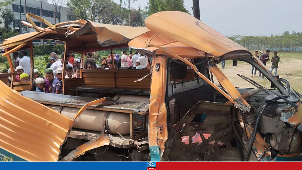 At least 5 killed in sylhet road crash