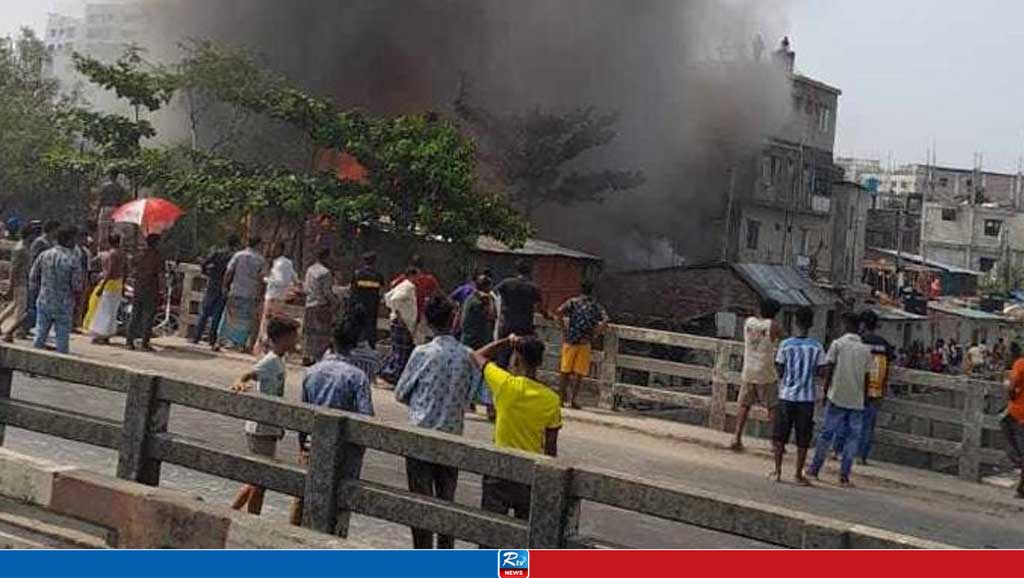 At least 200 homes burnt in Chattogram’s Firingee Bazar slum