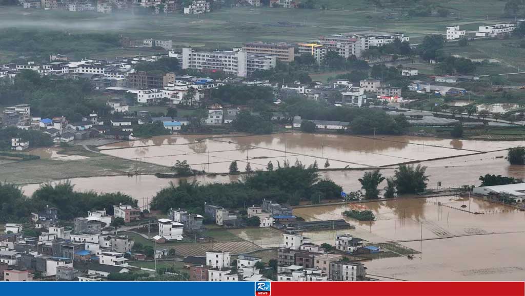 Massive floods threaten tens of millions in southern China