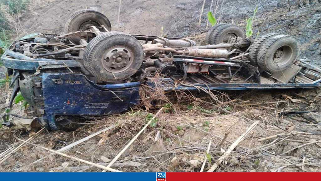 Truck falls into ditch in Sajek, 6 killed